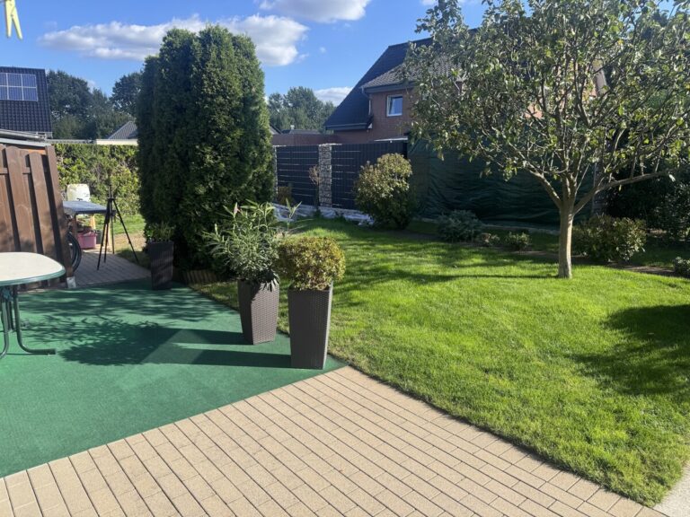 Terrasse und Garten