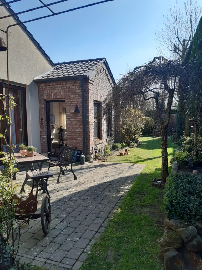 Terrasse am Wohnzimmer